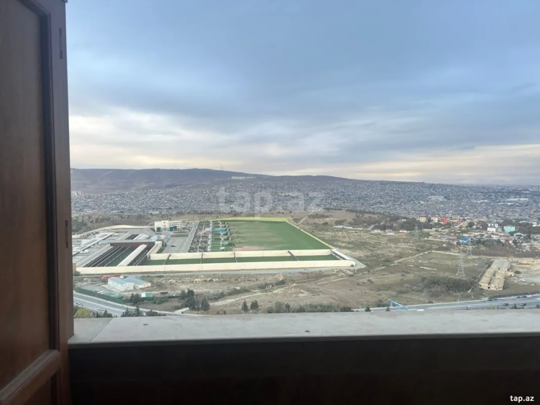 Satılır 3 otaqlı yeni tikili 155 m²