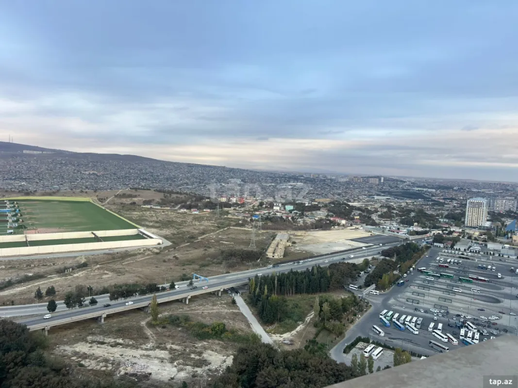 Satılır 3 otaqlı yeni tikili 155 m²