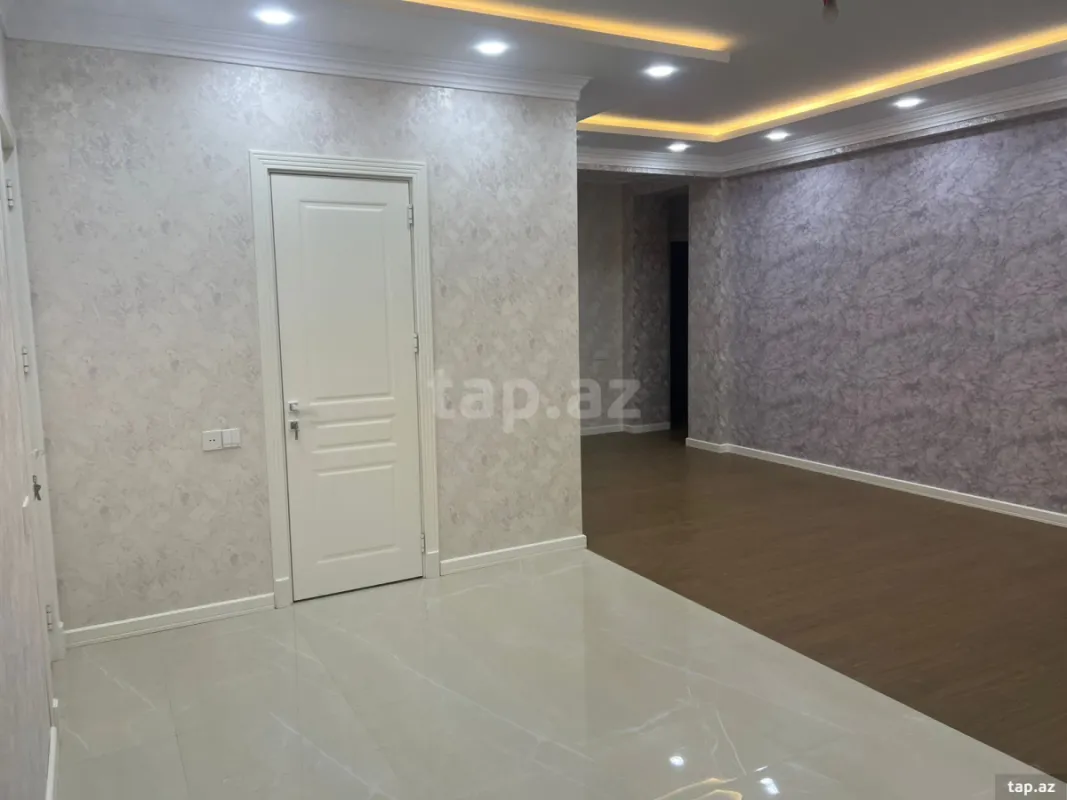 Satılır 3 otaqlı yeni tikili 155 m²