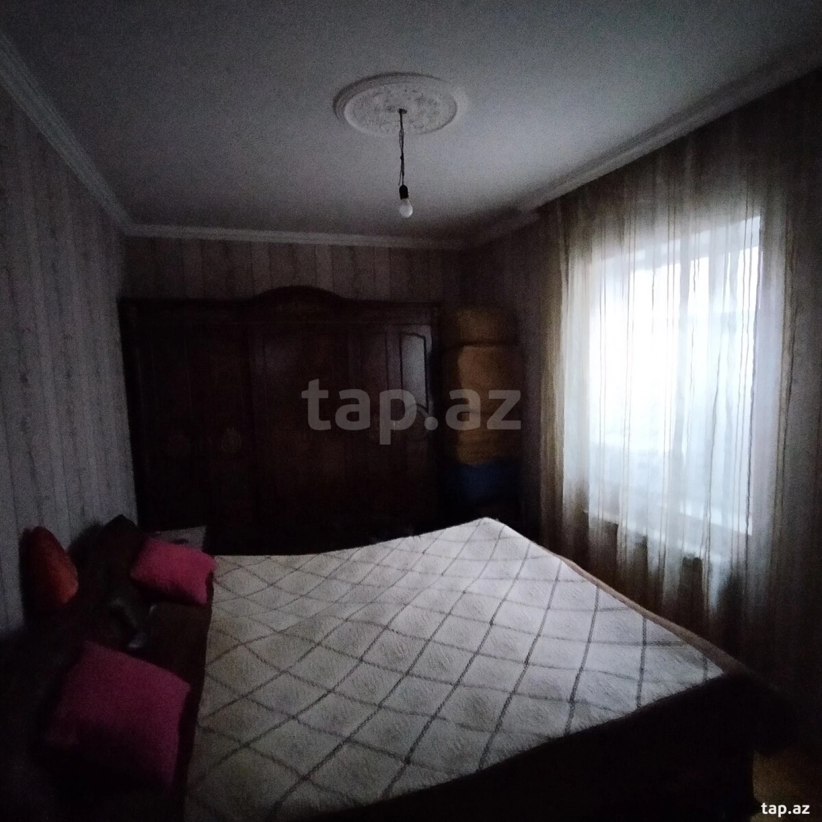 Satılır 3 otaqlı həyət evi