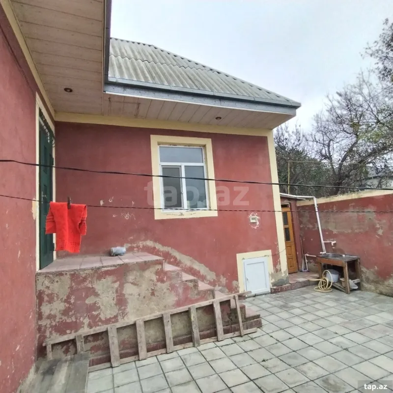 Satılır 3 otaqlı həyət evi