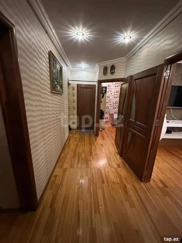 Satılır 5 otaqlı mənzil 90 m²