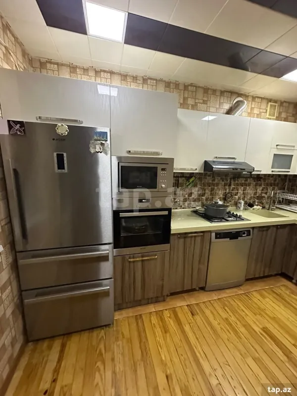 Satılır 5 otaqlı mənzil 90 m²