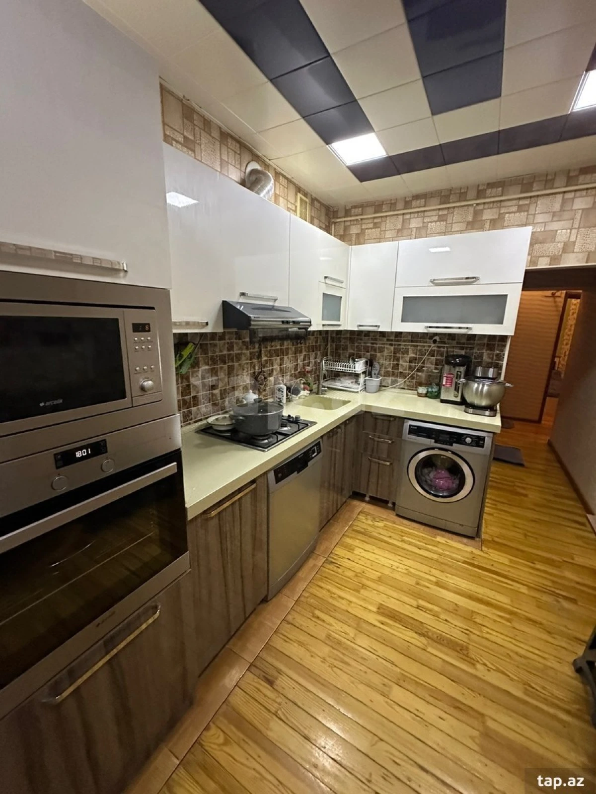Satılır 5 otaqlı mənzil 90 m²