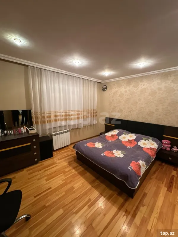 Satılır 5 otaqlı mənzil 90 m²