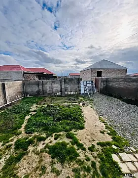 Satılır 3 otaqlı həyət evi