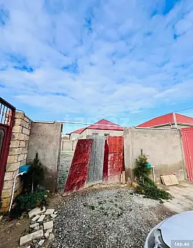 Satılır 3 otaqlı həyət evi