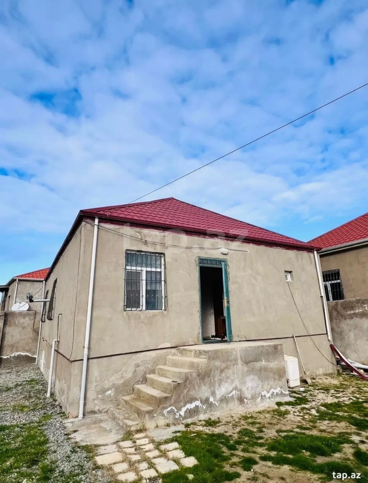 Satılır 3 otaqlı həyət evi