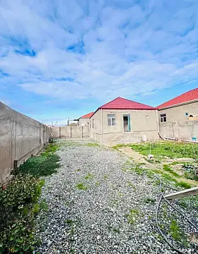 Satılır 3 otaqlı həyət evi
