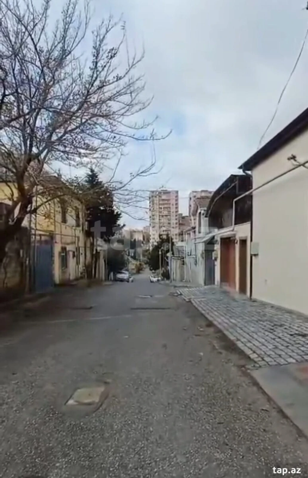 Satılır 3 otaqlı həyət evi 2600 m²