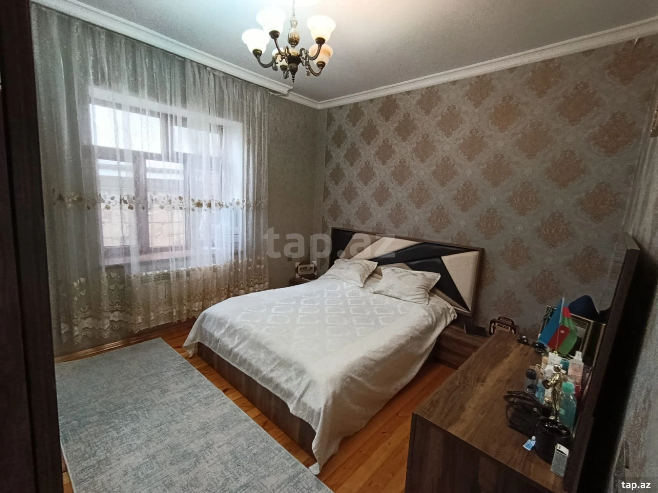 Satılır 3 otaqlı həyət evi 2600 m²