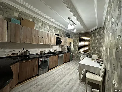 Satılır 4 otaqlı həyət evi 160 m²