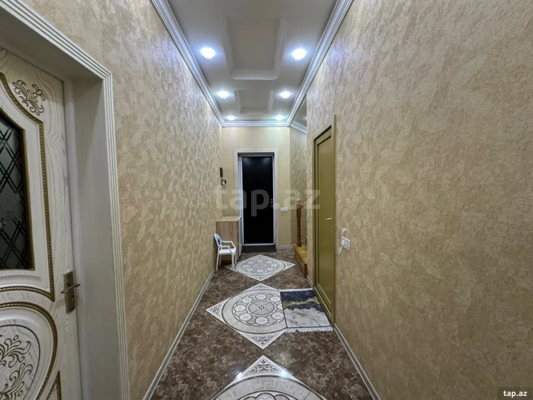 Satılır 4 otaqlı həyət evi 160 m²