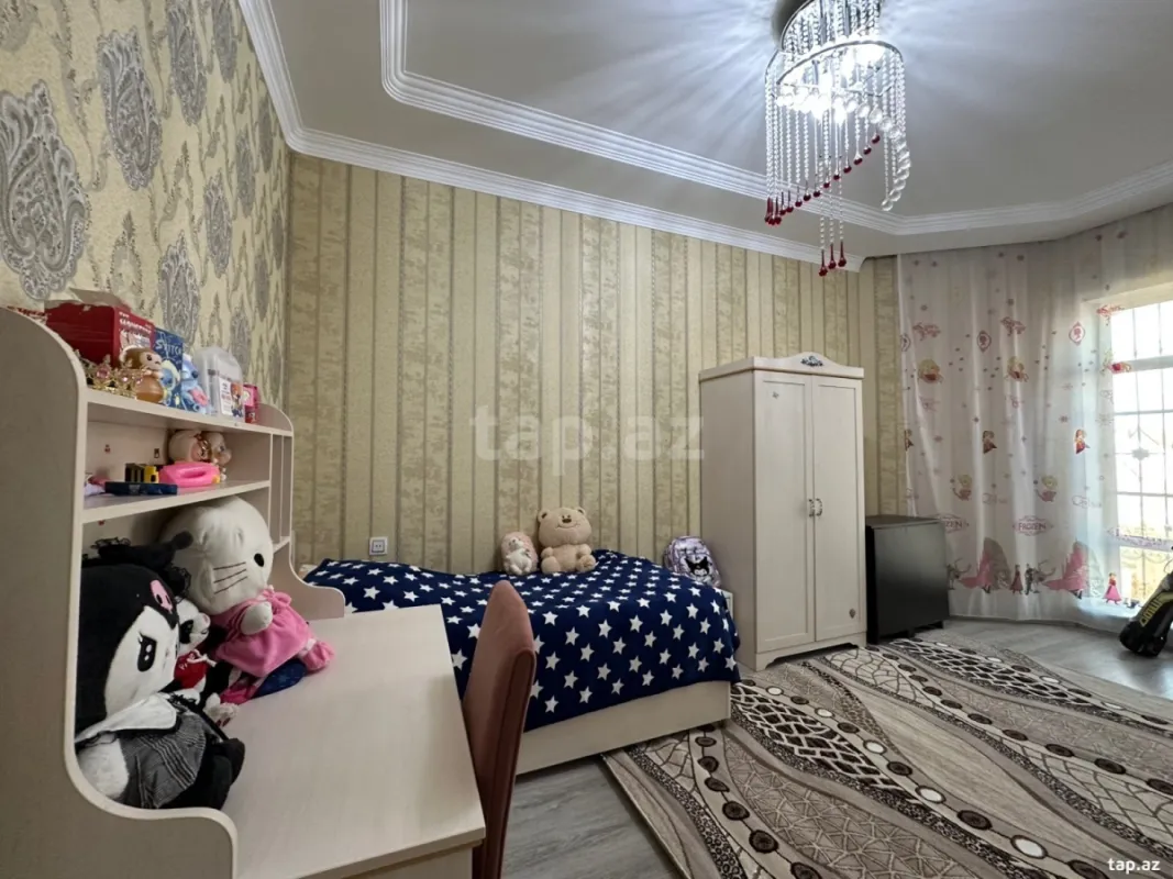 Satılır 4 otaqlı həyət evi 160 m²