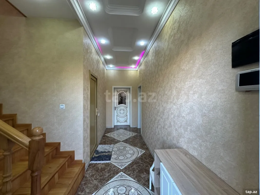 Satılır 4 otaqlı həyət evi 160 m²