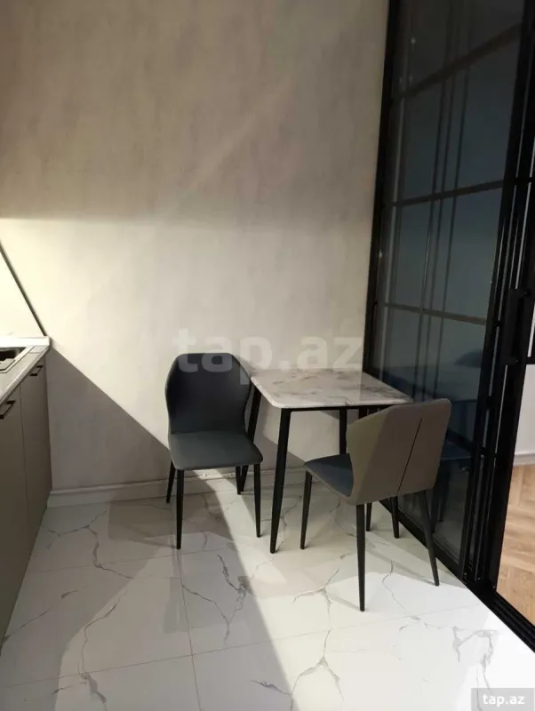Kirayə verilir 2 otaqlı yeni tikili 70 m²
