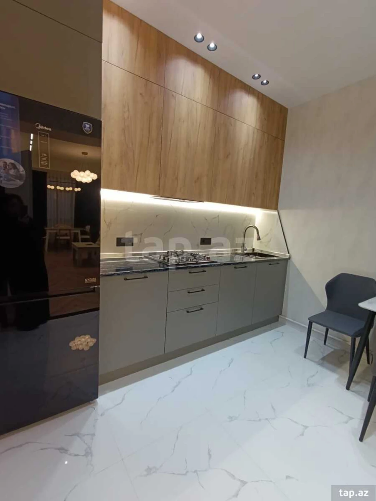 Kirayə verilir 2 otaqlı yeni tikili 70 m²