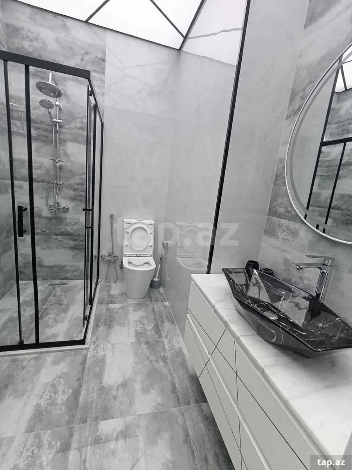 Kirayə verilir 2 otaqlı yeni tikili 70 m²