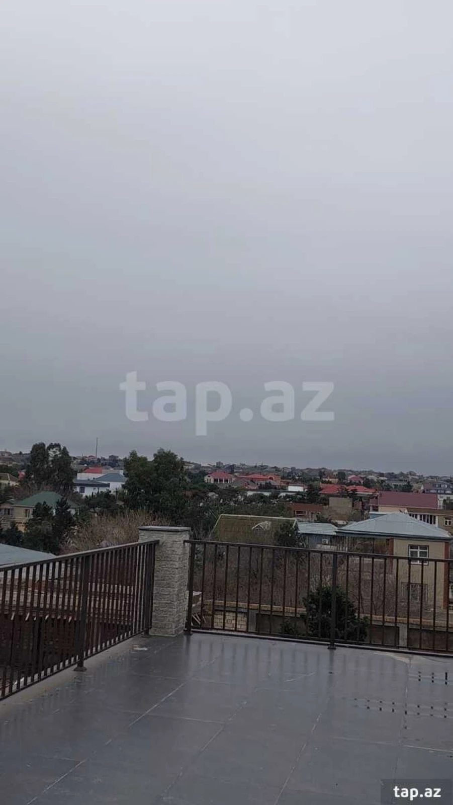 Satılır 8 otaqlı həyət evi 528 m²