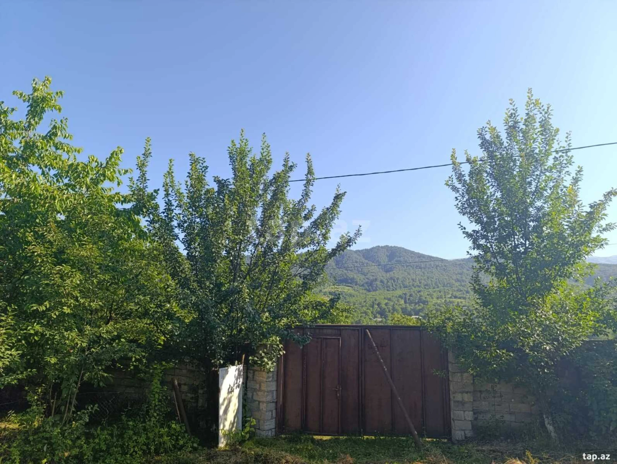 Satılır 5 otaqlı həyət evi