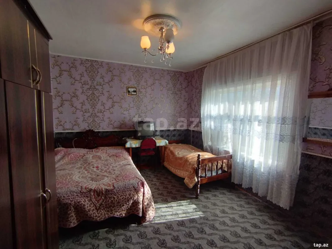 Satılır 5 otaqlı həyət evi