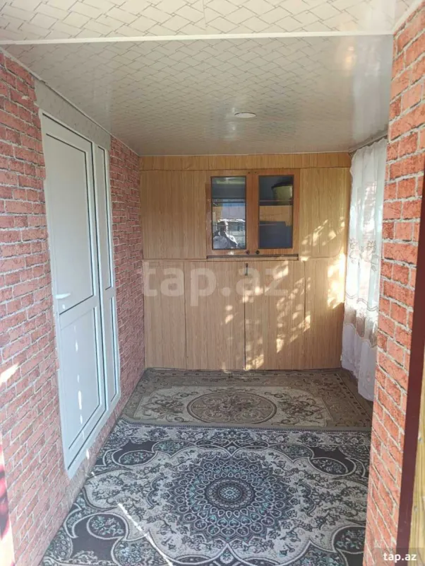 Satılır 5 otaqlı həyət evi