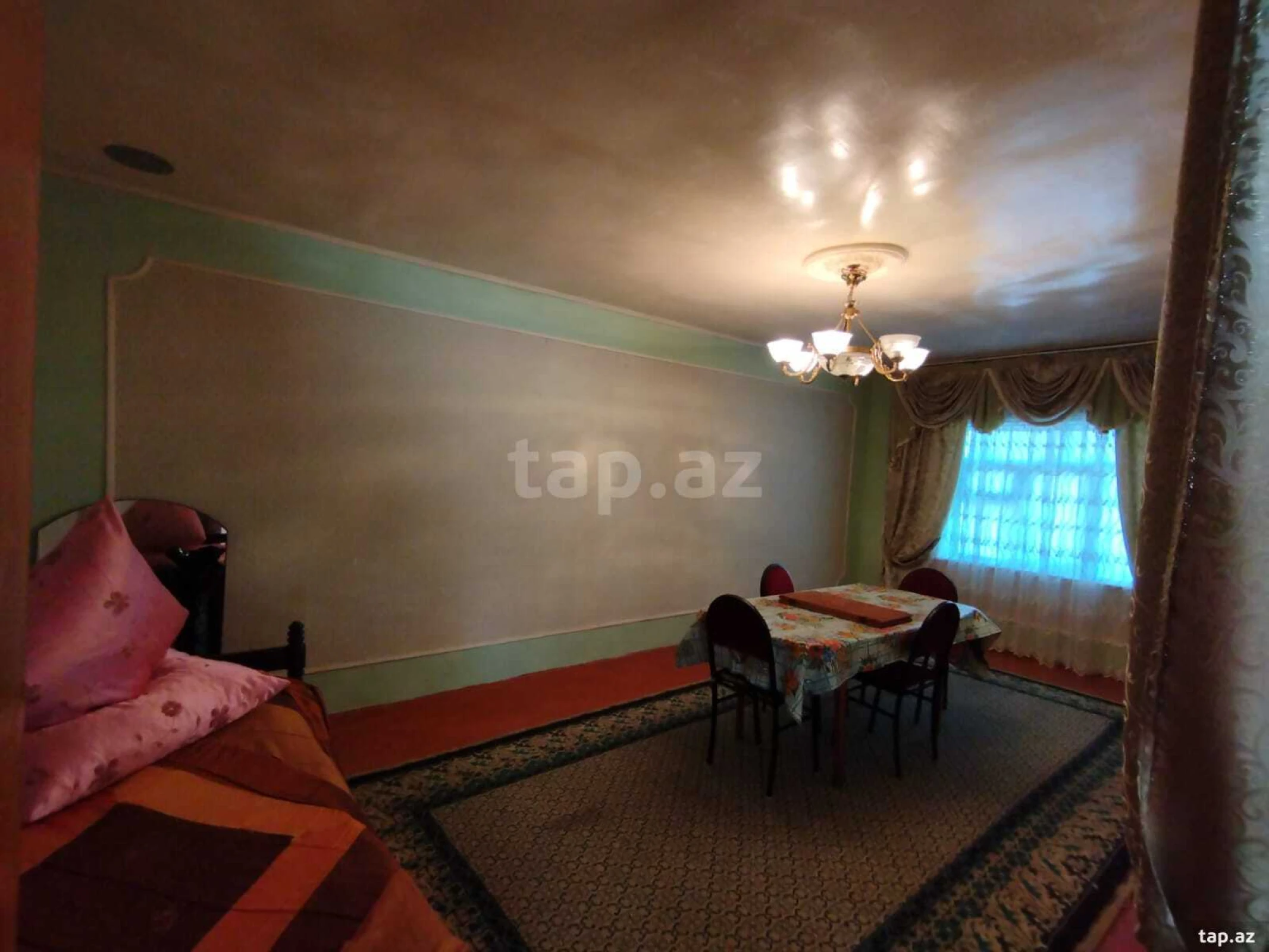 Satılır 5 otaqlı həyət evi