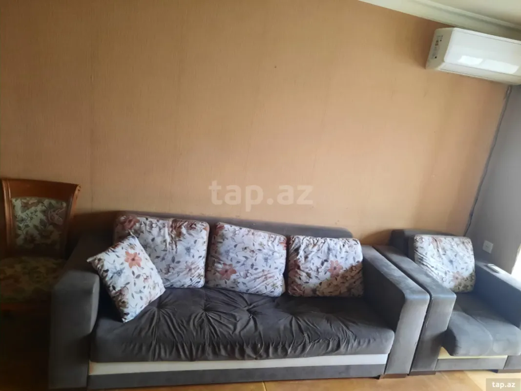 Satılır 2 otaqlı mənzil 55 m²