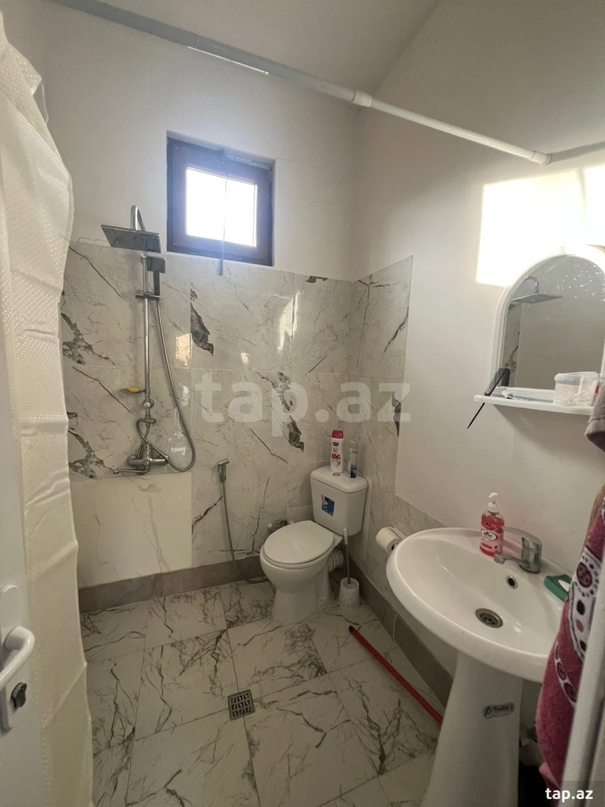 Kirayə verilir 2 otaqlı həyət evi