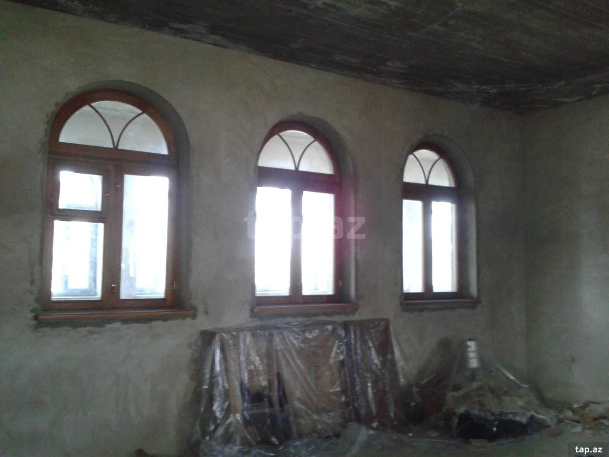 Satılır 6 otaqlı həyət evi 540 m²