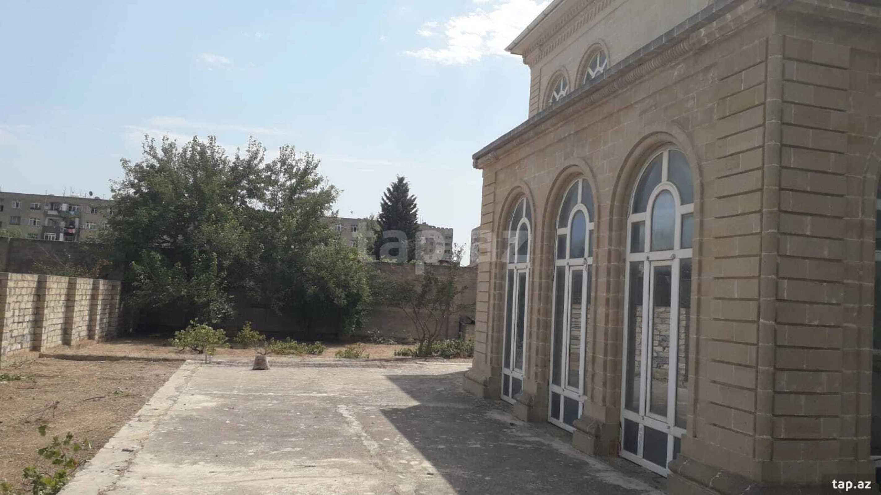 Satılır 6 otaqlı həyət evi 540 m²