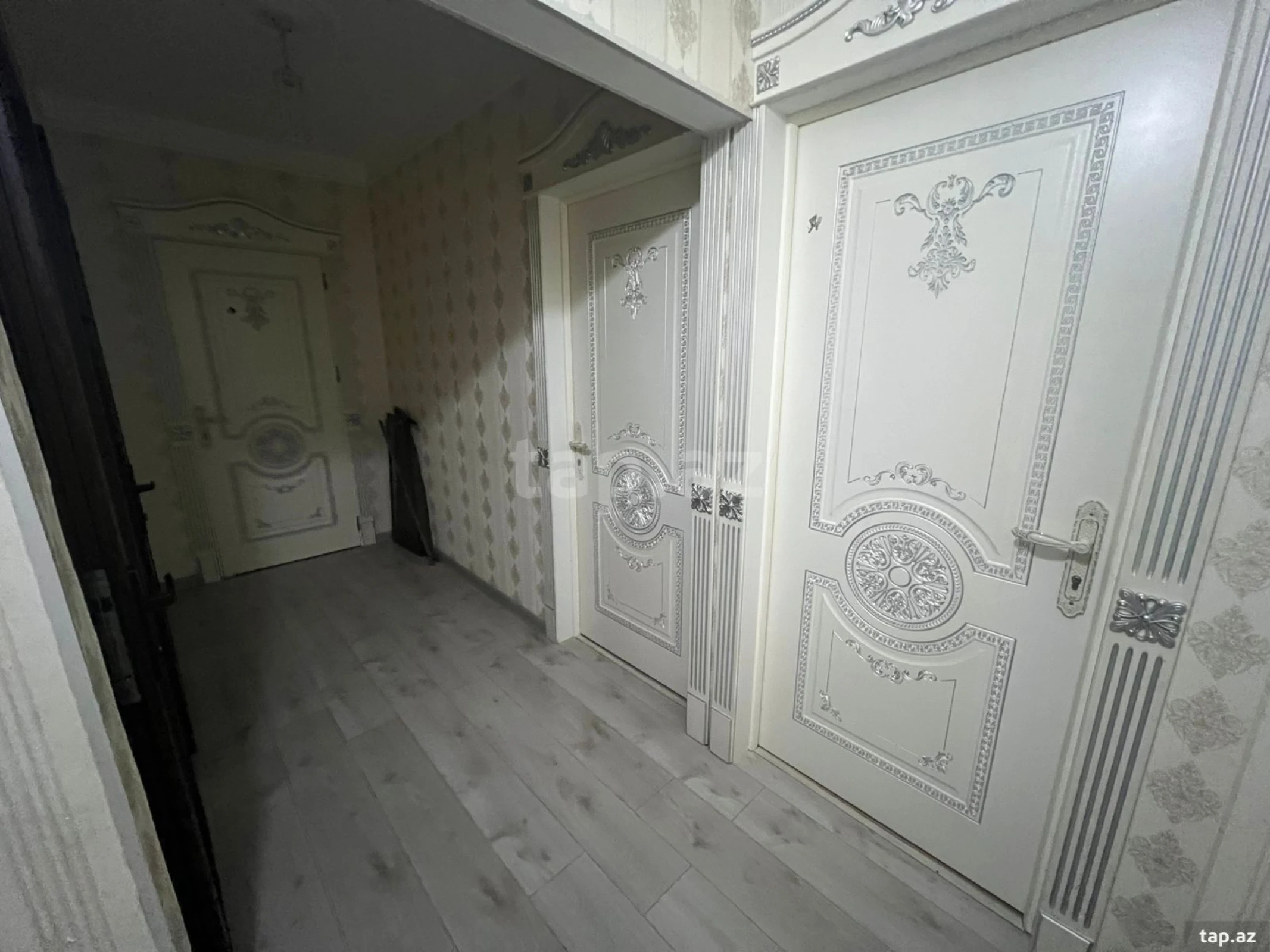 Satılır 4 otaqlı mənzil 80 m²