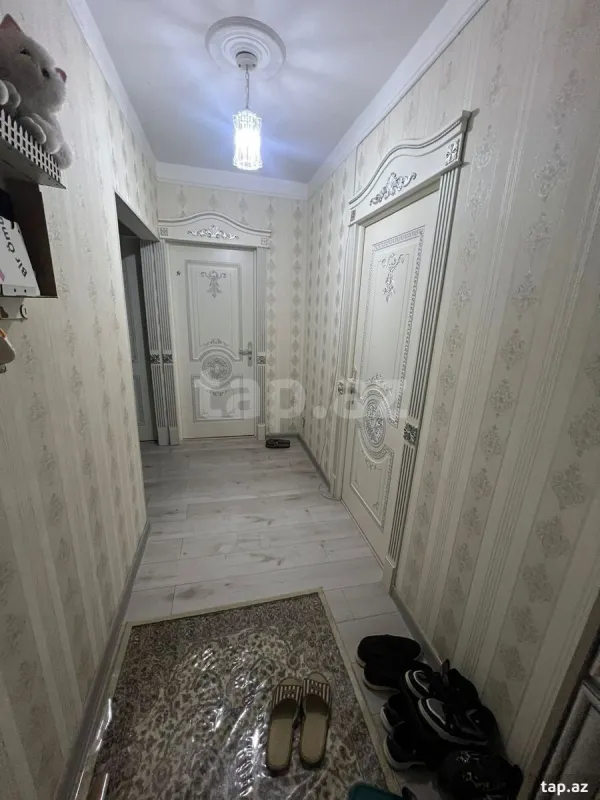 Satılır 4 otaqlı mənzil 80 m²