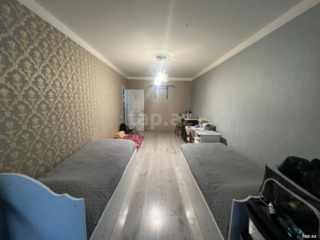 Satılır 4 otaqlı mənzil 80 m²