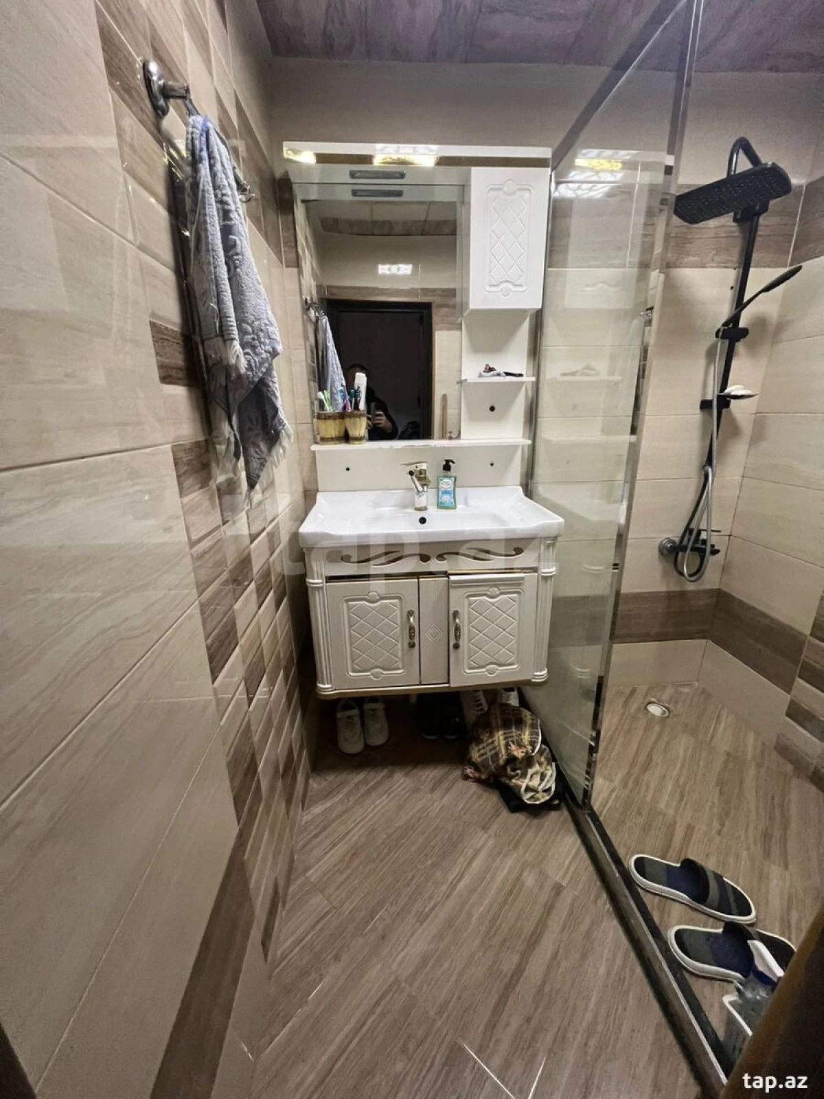 Satılır 4 otaqlı mənzil 80 m²