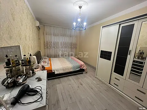 Satılır 4 otaqlı mənzil 80 m²