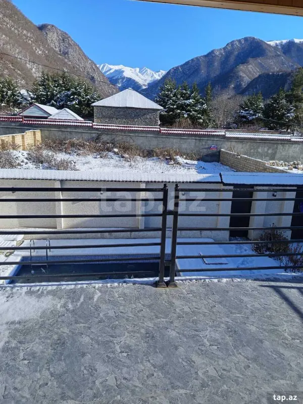 Kirayə verilir 4 otaqlı həyət evi