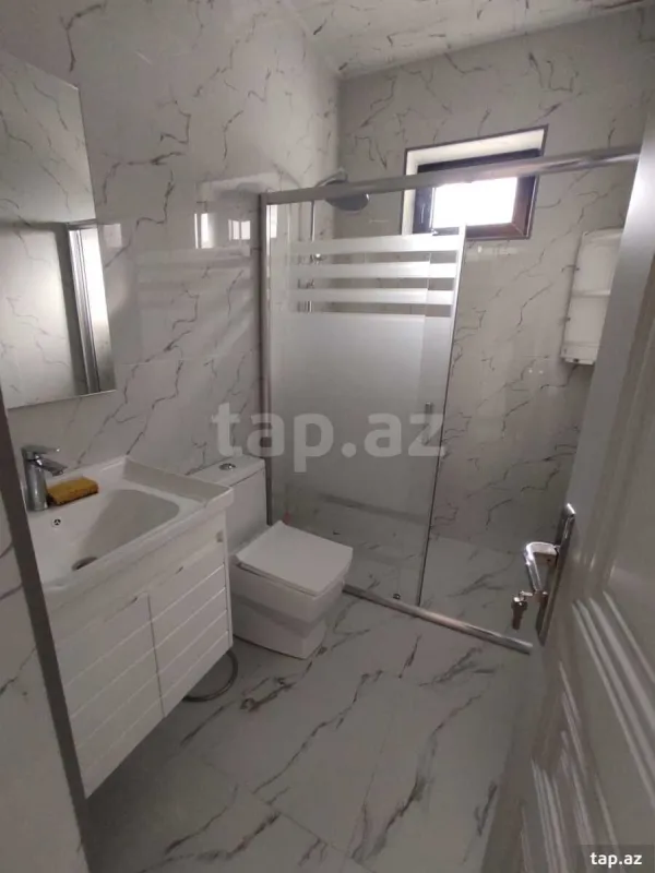 Kirayə verilir 4 otaqlı həyət evi