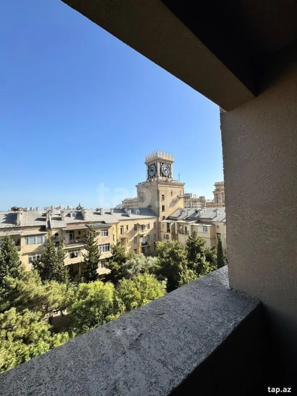 Satılır 4 otaqlı yeni tikili 166.6 m²