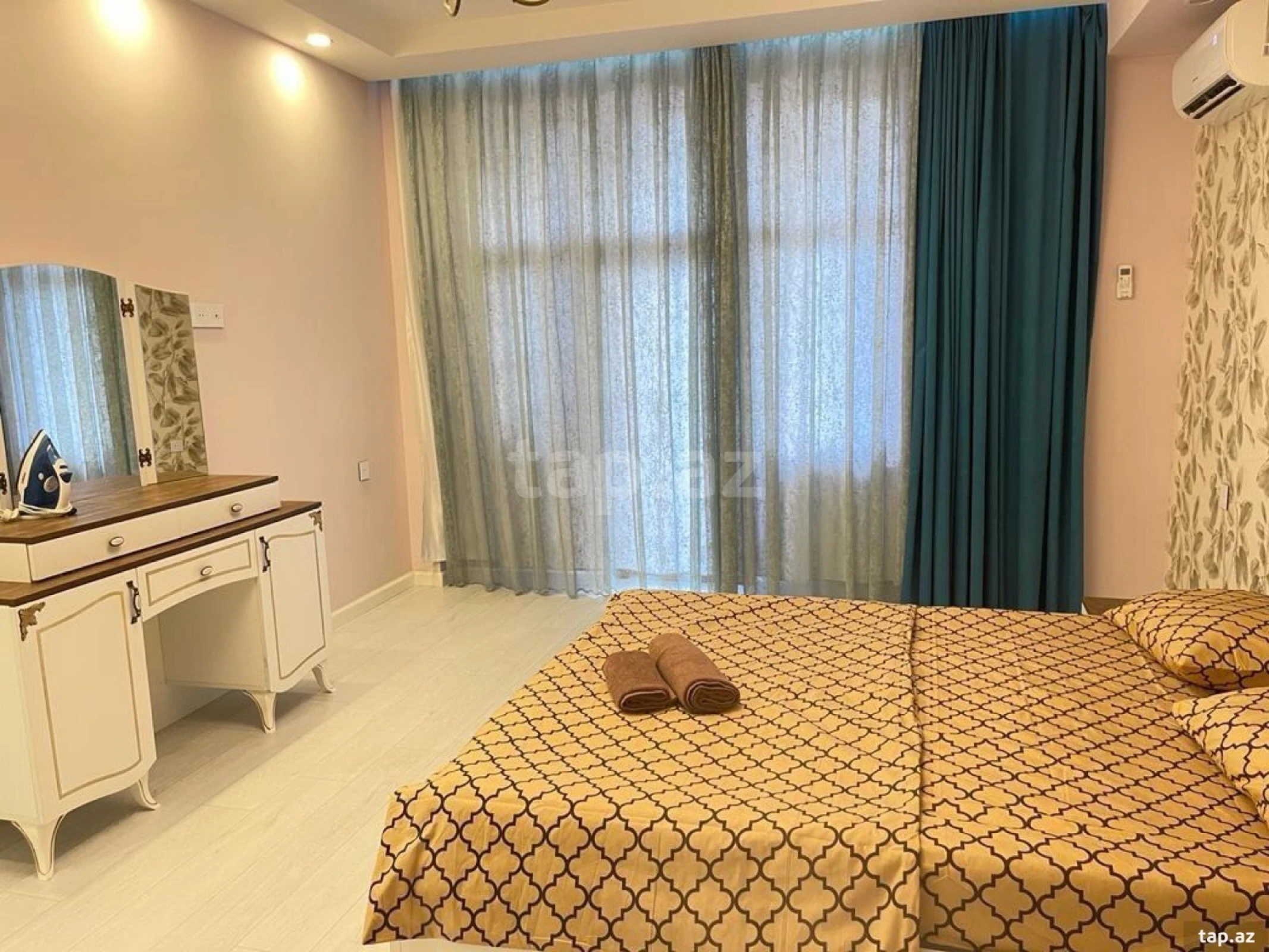 Kirayə verilir 3 otaqlı yeni tikili 150 m²