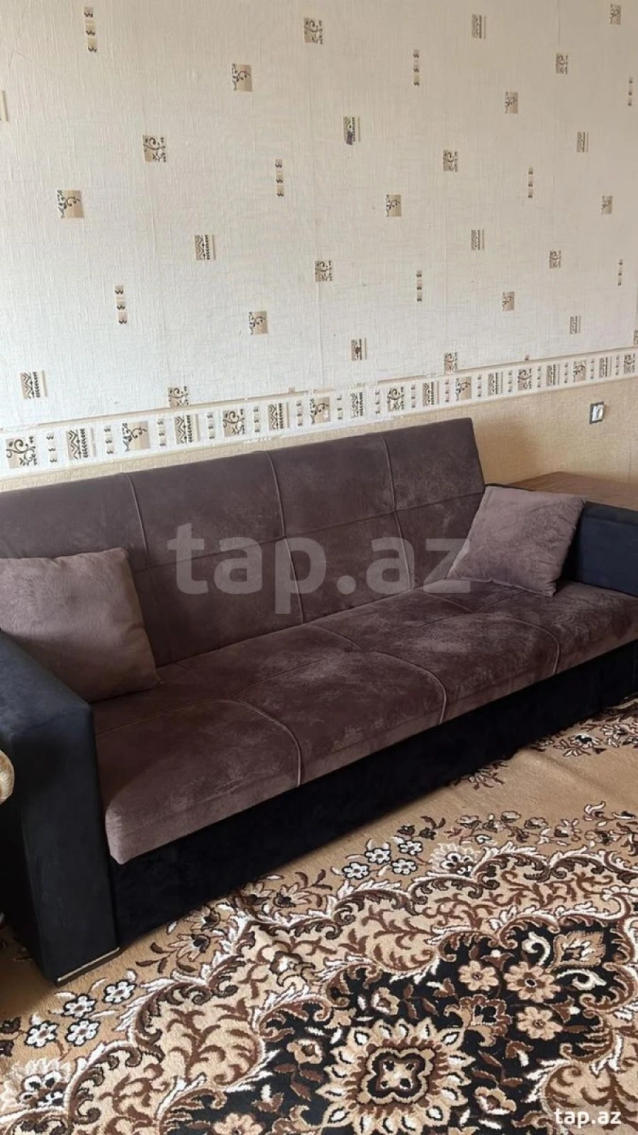 Kirayə verilir 3 otaqlı yeni tikili 200 m²