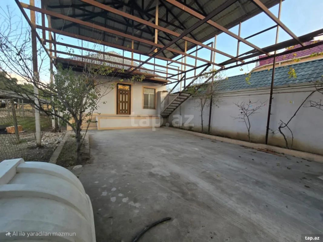 Satılır 3 otaqlı həyət evi