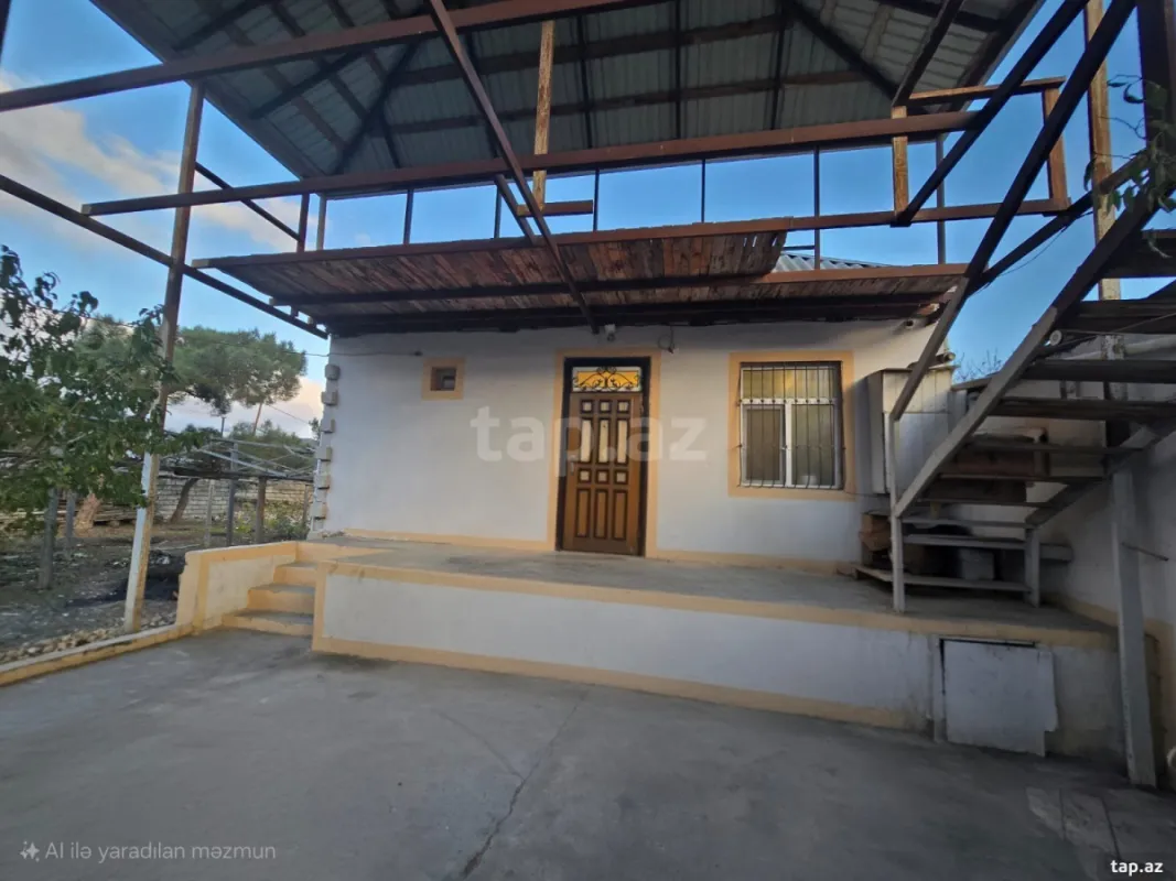 Satılır 3 otaqlı həyət evi