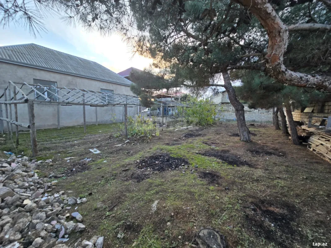 Satılır 3 otaqlı həyət evi