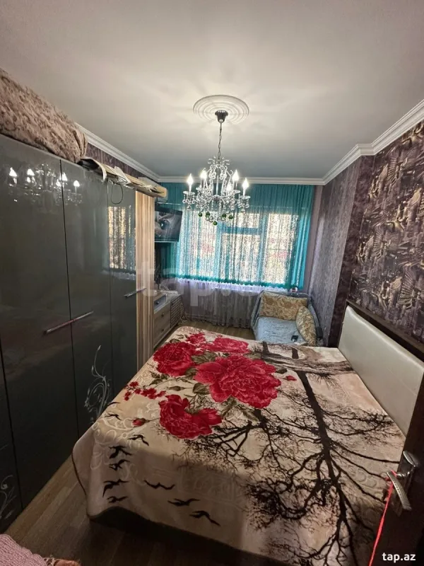 Satılır 4 otaqlı mənzil 85 m²