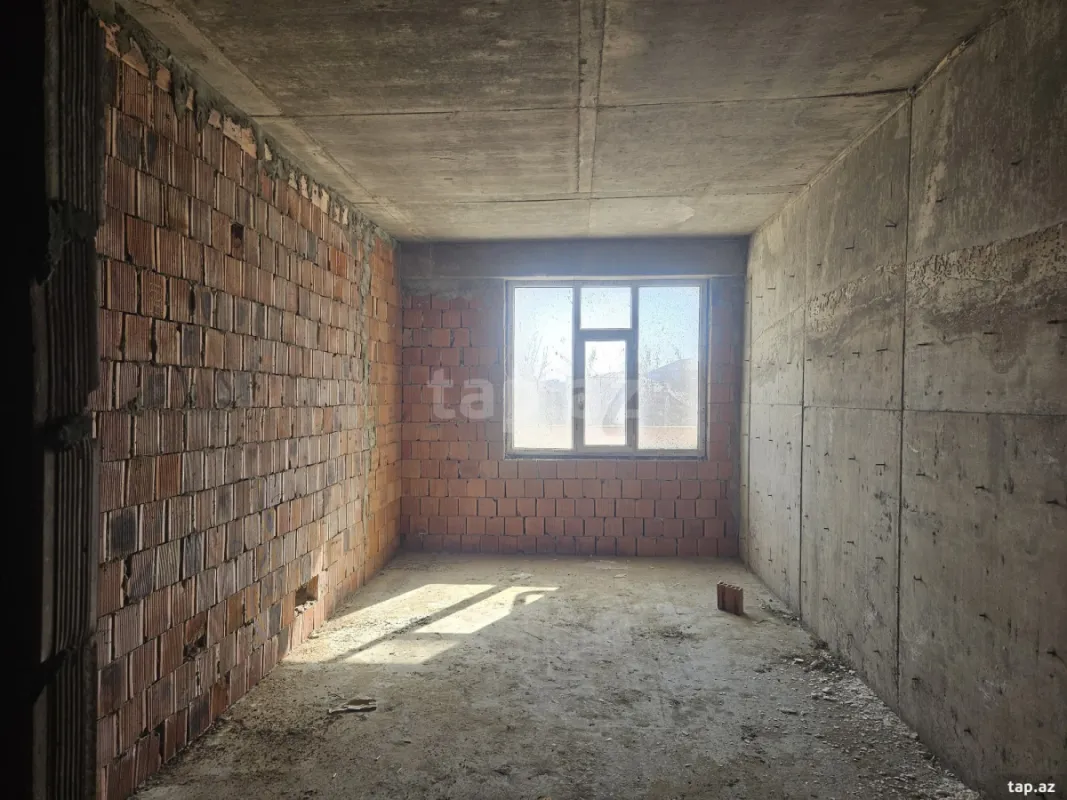 Satılır 3 otaqlı yeni tikili 88 m²