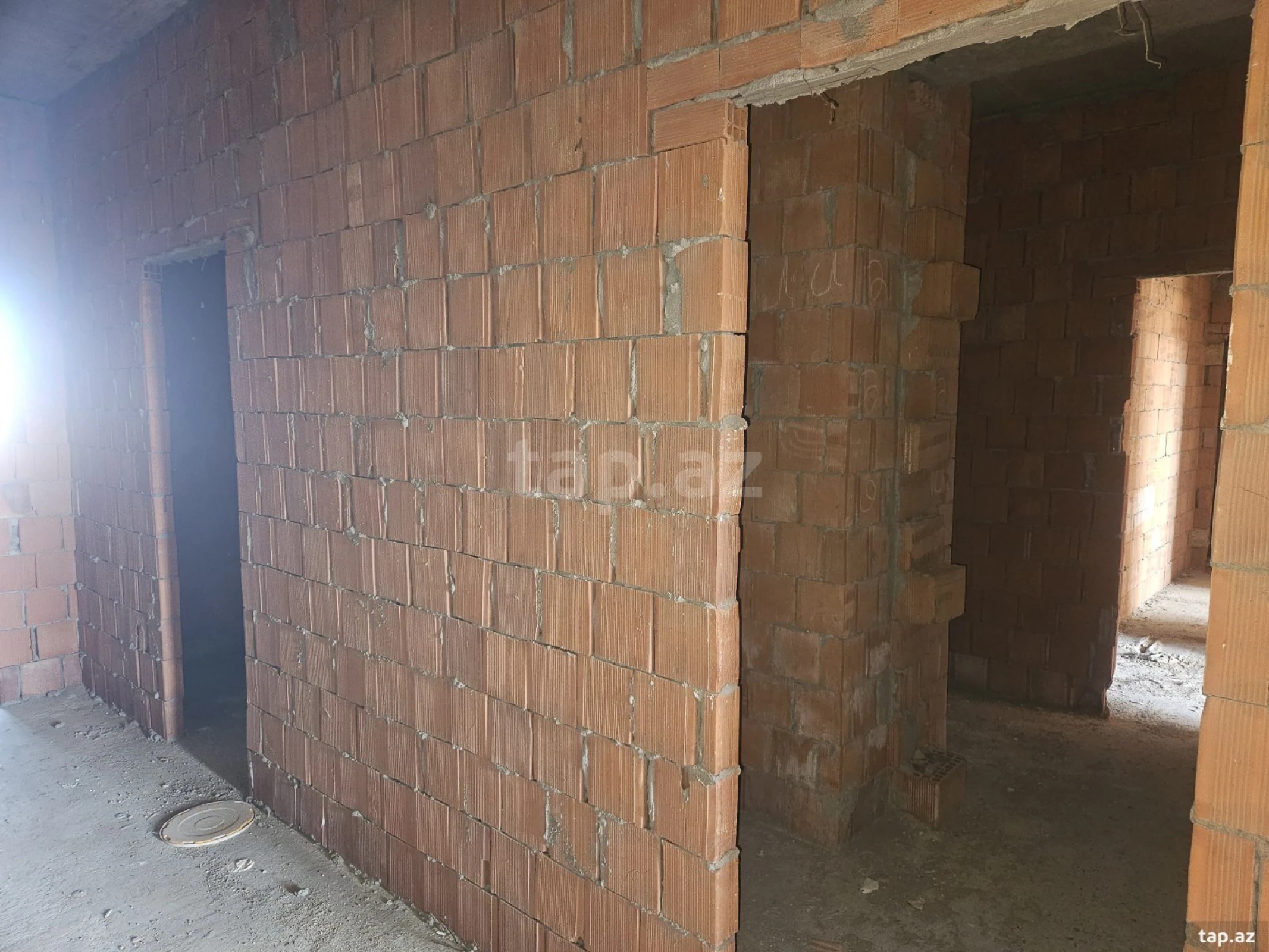 Satılır 3 otaqlı yeni tikili 88 m²