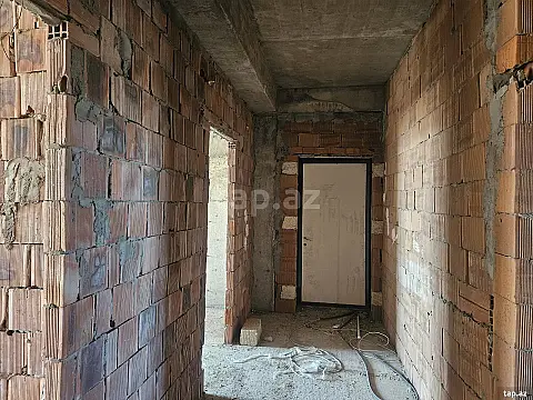 Satılır 3 otaqlı yeni tikili 88 m²