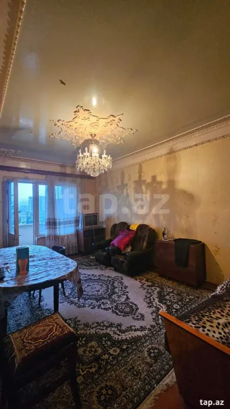 Satılır 4 otaqlı mənzil 110 m²