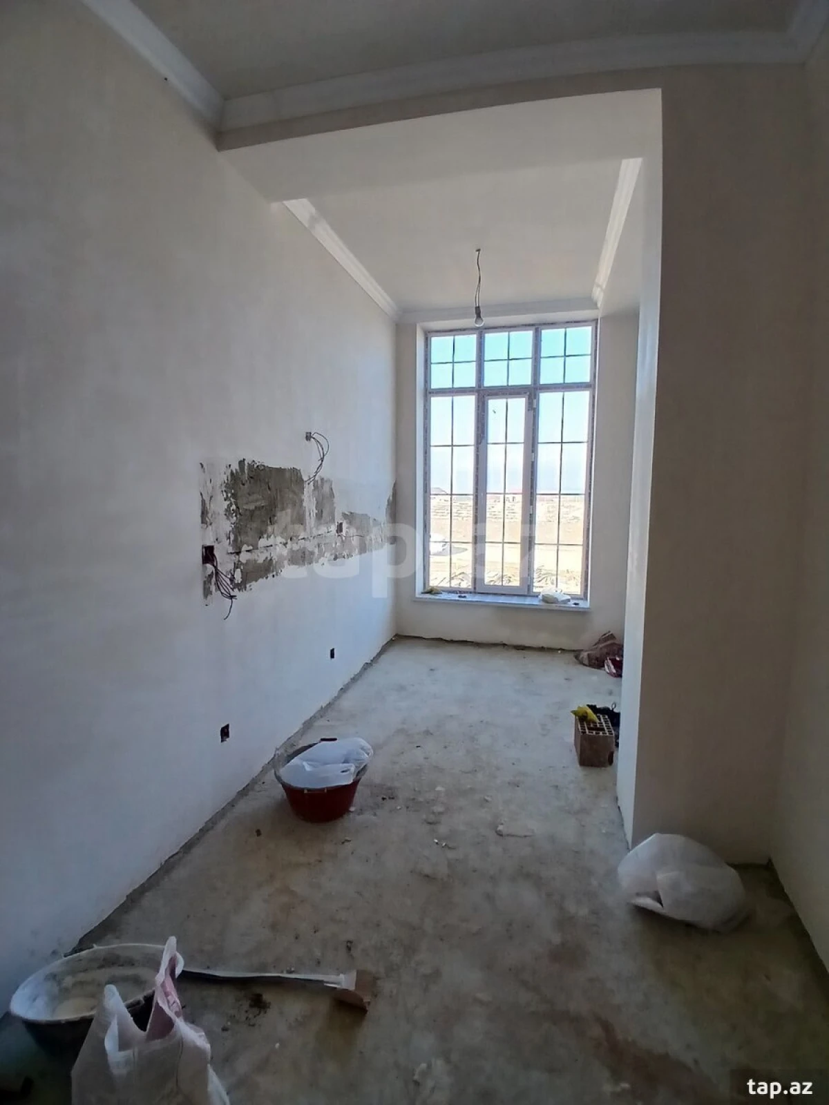 Satılır 6 otaqlı həyət evi